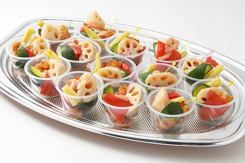 【ＬＬサイズ】ひとくち唐揚げとごろごろ彩り野菜の オーロラソースカップ【約15人前】